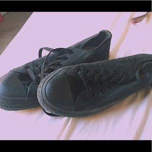 Black Converse!👟